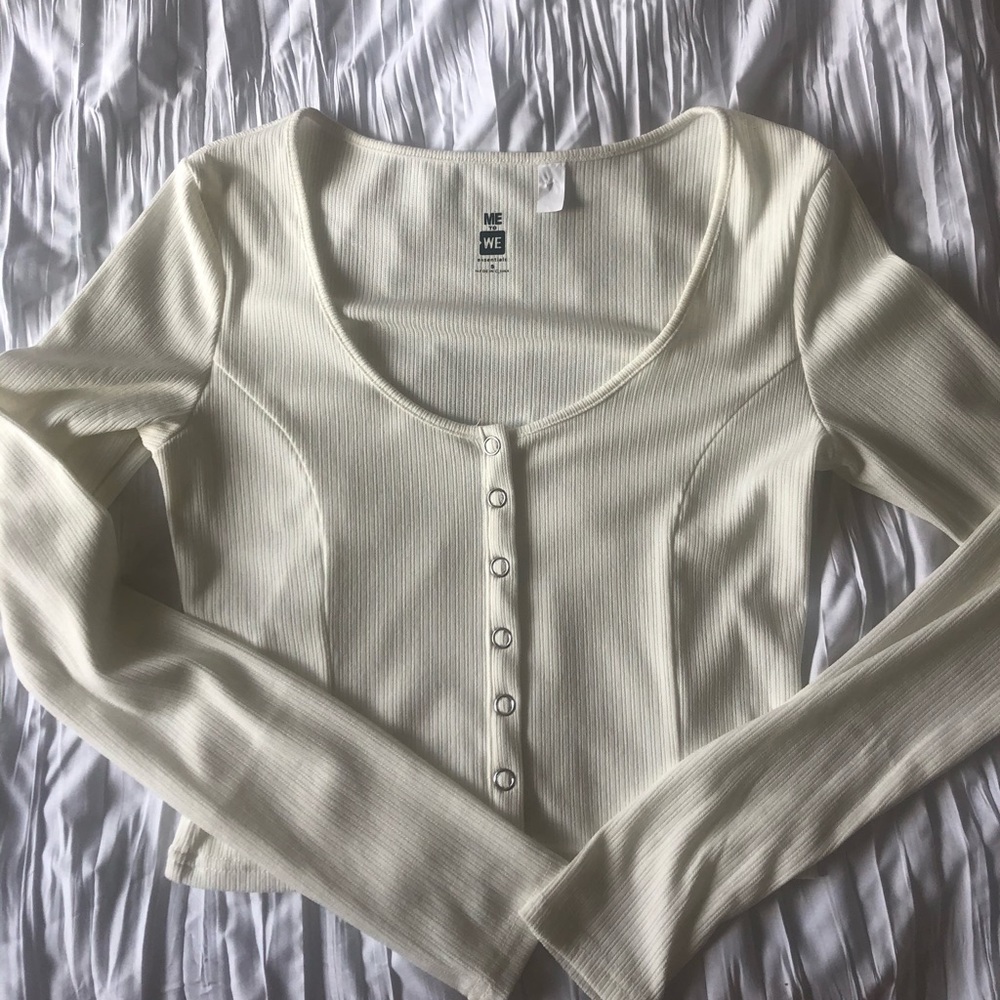 nwot white cropped long sleeve